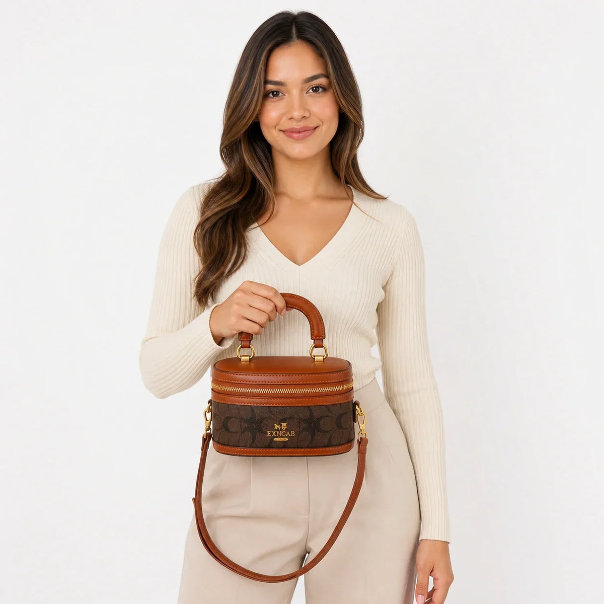 Mini Round Box Bag — Ines